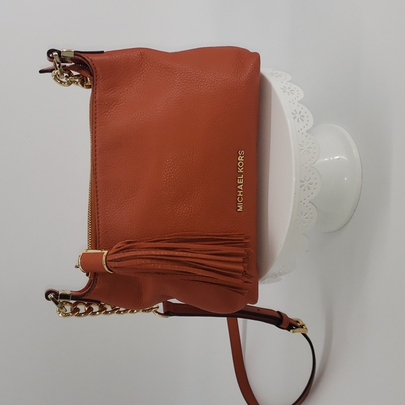 Michael Kors Orange Leather Crossbody bag with strap & tassle. - Picture 2 of 13
